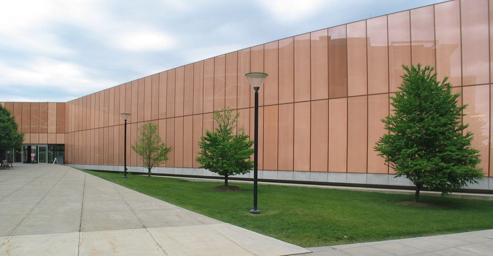 Des Moines Library East view